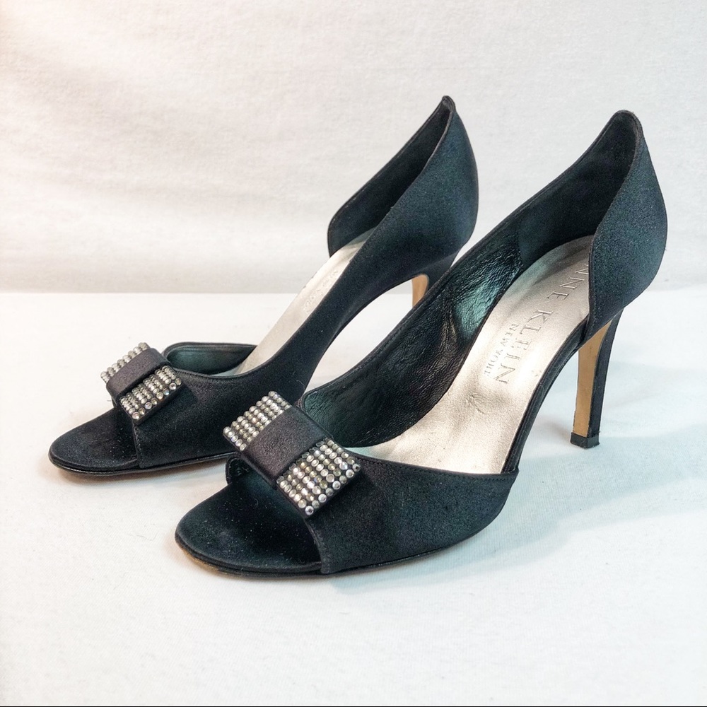 Anne Klein heels black satin rhinestone bow 6.5